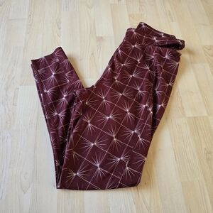 Free People Movement High Rise Cut Out Sneak Peak Leggings Size Large